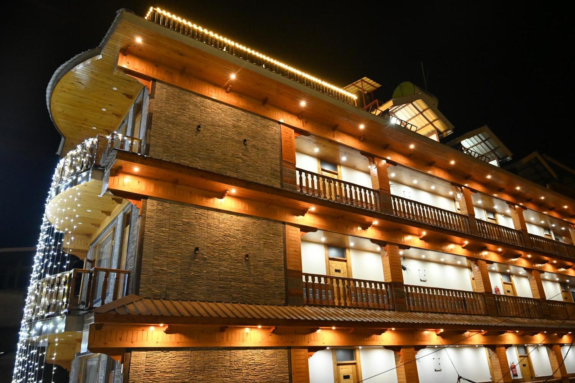 מנאלי Hotel Lee Green מראה חיצוני תמונה
